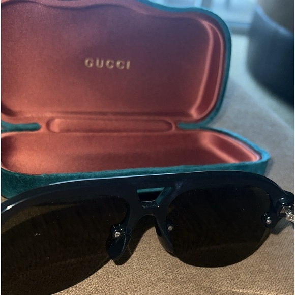 Men’s Gucci Aviators Glasses - Picture 5 of 6